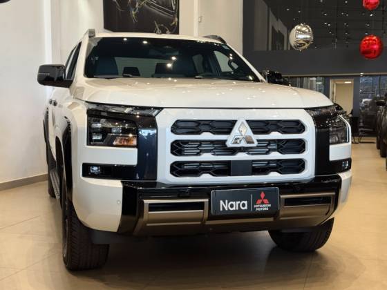 MITSUBISHI TRITON 2.4 BITURBO DIESEL CD KATANA 4X4 AUTOMÁTICO MITSUBISHI TRITON 2.4 BITURBO DIESEL CD KATANA 4X4 AUTOMÁTICO